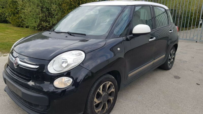 Fiat 500L para peças de 2016