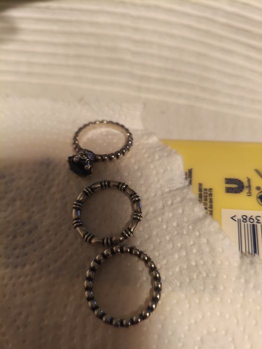 3 aneis da marca Pandora. Prata de lei