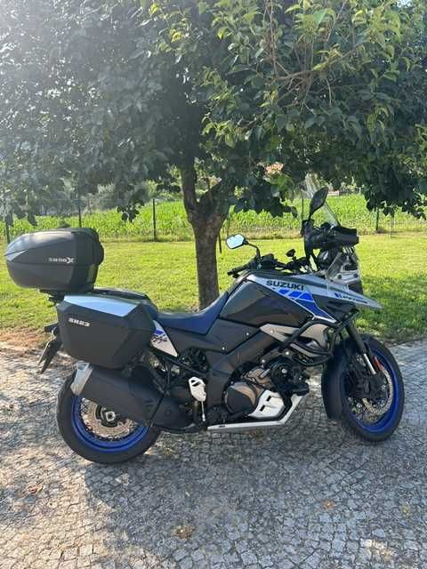 SUZUKI VStrom 1050 DE -trail