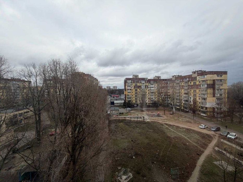 Продам 2к квартиру ул. Терещенківська 4 (ж/м Левобережный 1)