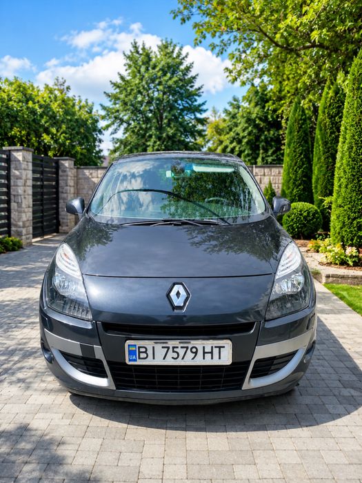 Рено Сценік 3 2011 рік Renault Scenic