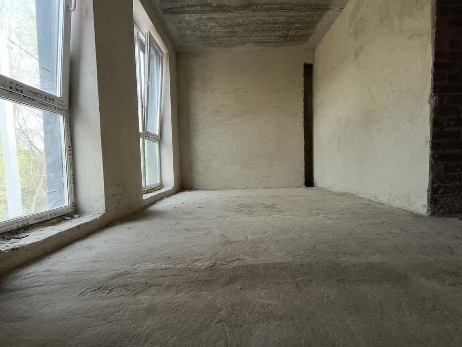 ПРОДАМ дім  загороджений дуплекс з гаржем та терасою 160 м² , 3сот ГАЗ  підключенні всі міські комунікації
