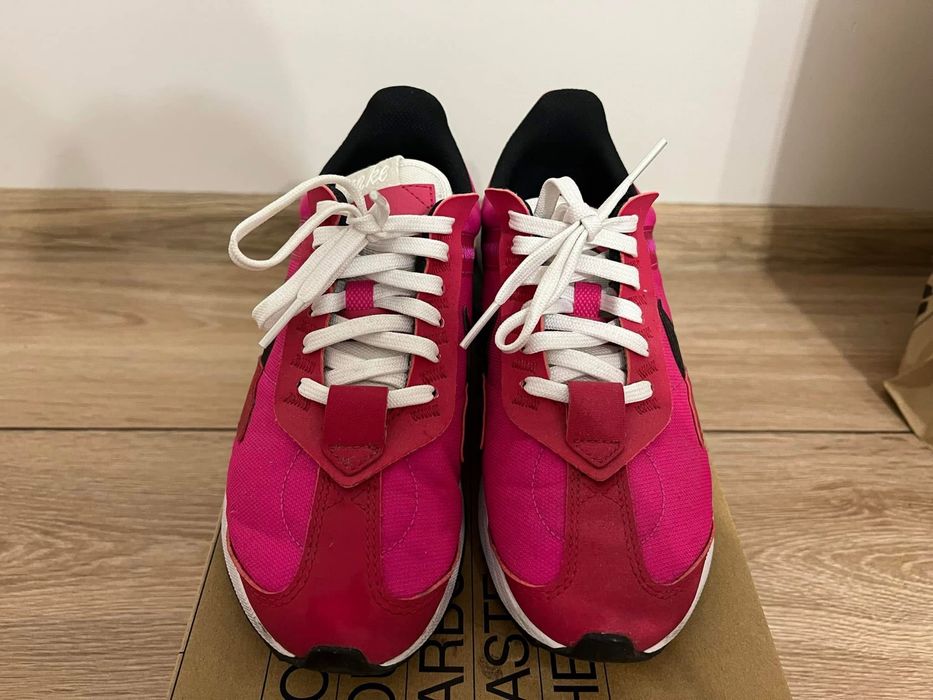 Sprzedam oryginalne buty Nike Air Max.