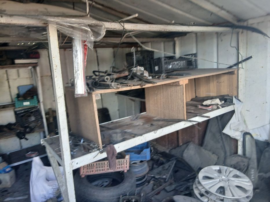 Продам  Торговый киоск Осипенковский