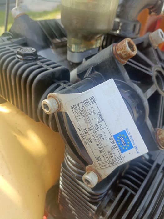 Opryskiwacz polowy biardzki 2200l 15m