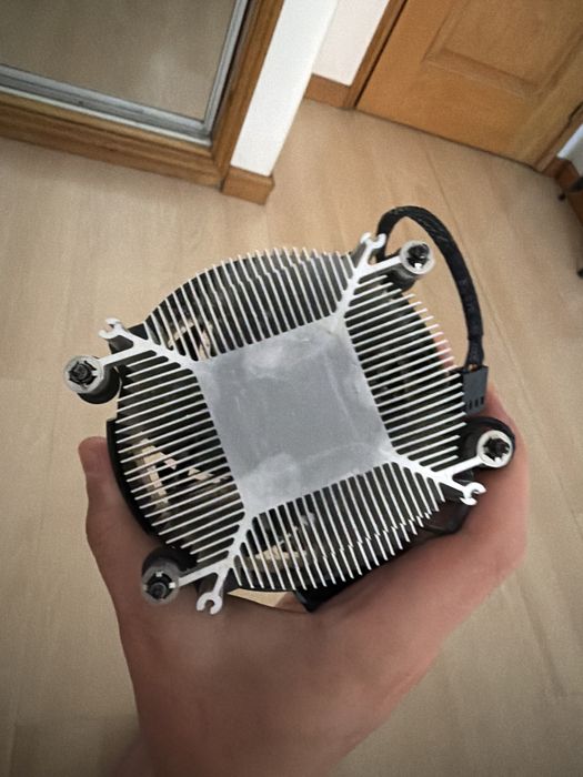 CPU Ryzen 5 8400f com resfriamento