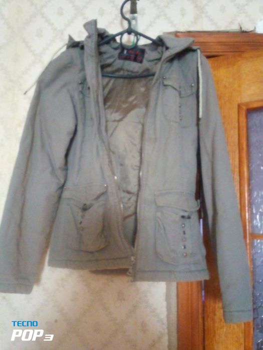 Продам жіночі курточки