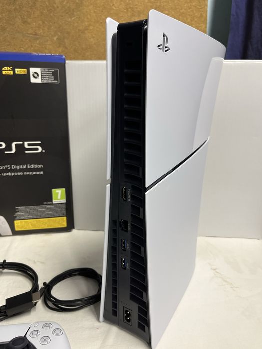 Продам Sony Playstation 5