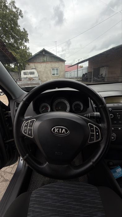 KIA ceed ( 1.6 дизель)