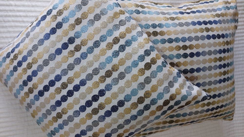 2 Almofadas e 1 manta pousa pés para cama