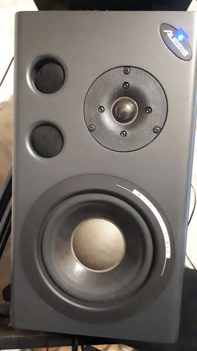 Студийные мониторы Alesis M1 Active MKII