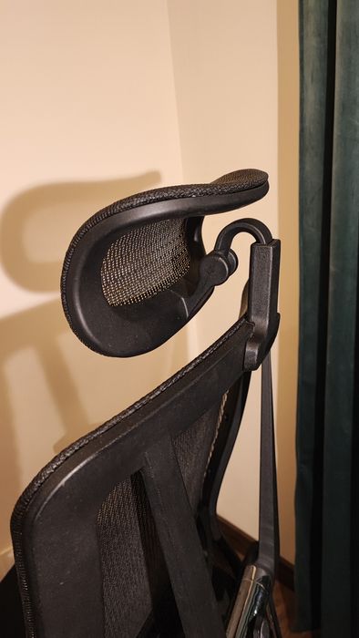 Ergonomiczny fotel biurowy premium – siatka mesh, zagłówek, pełna regulacja