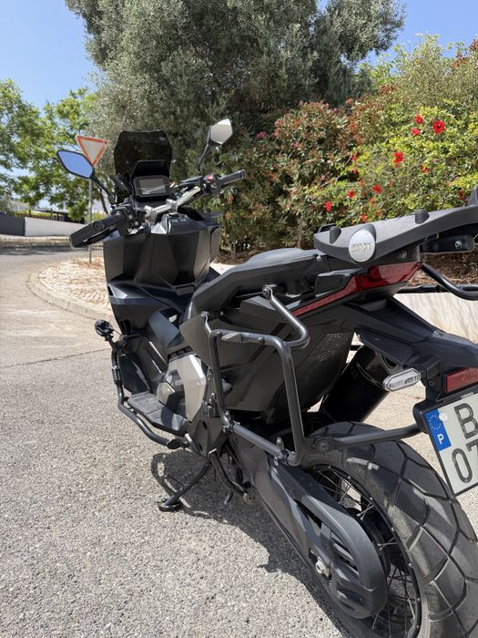 X-ADV 750 de 2024 - 6800kms