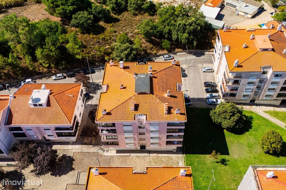 Paivas / Amora - Apartamento T3 Com Garagem