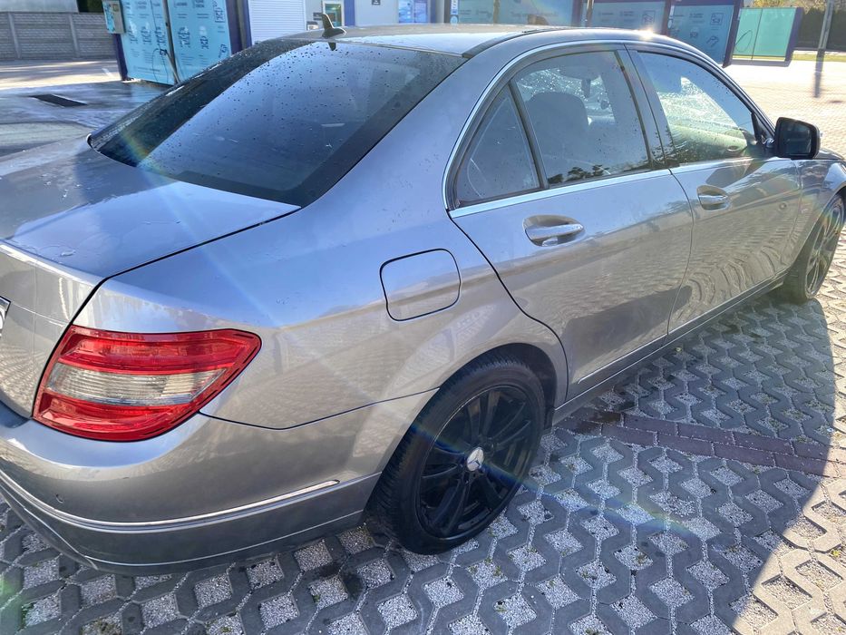 OKAZJA Mercedes W204 rocznik 2008 CDI Avantgarde