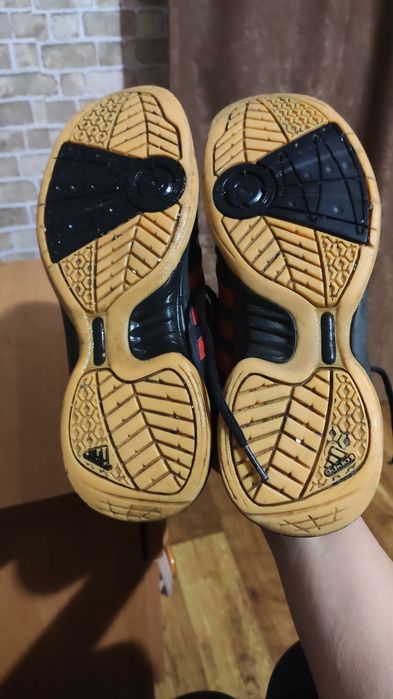 Кроссовки Adidas-39 размер