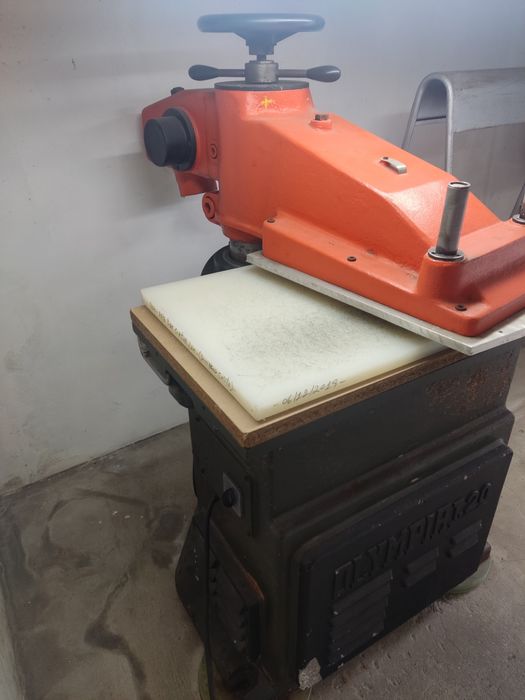 Manual Cutting Scale437155469041356802