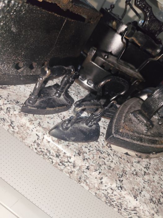 Ferros de engomar antigo