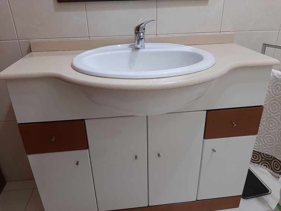 Vendo móvel casa de banho