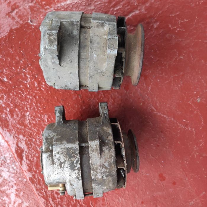 Генератор для автомобиля ГАЗ 24