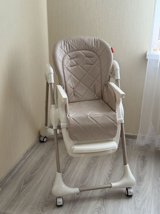 Стілець для годування Carrello