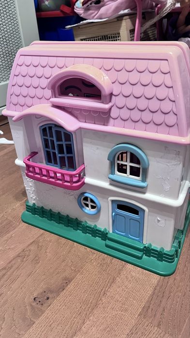 Domek rozkladany z wyposażeniem