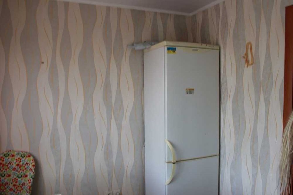 Продам 2-кімнатну квартиру 54 м² | 7 поверх | пластикові вікна (від власника)