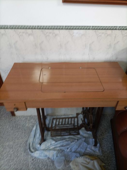 Vendo máquina de costura Kramer64751220694019123