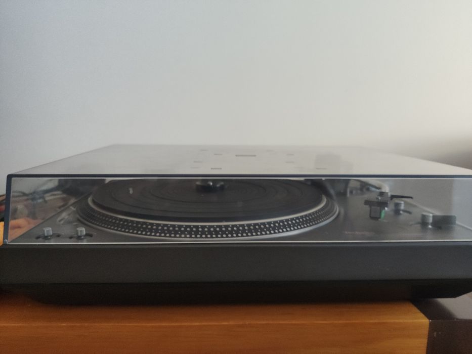 Gira discos e amplificador