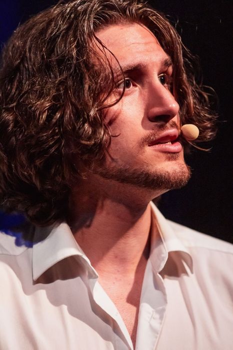 Prywatne lekcje śpiewu z aktorem teatralnym