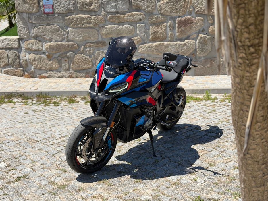 BMW M 1000 XR Pack M Carbono