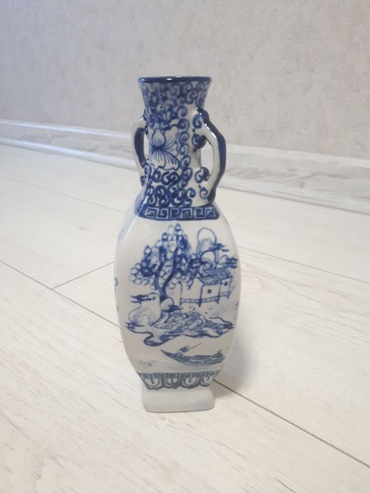 Продам вазу Вьетнам