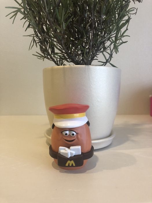 Лімітована іграшка з Мак Дональдс