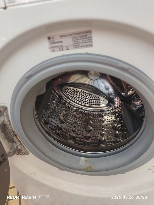 Máquina de lavar LG 8 kg – para peças/reparação – 90 €