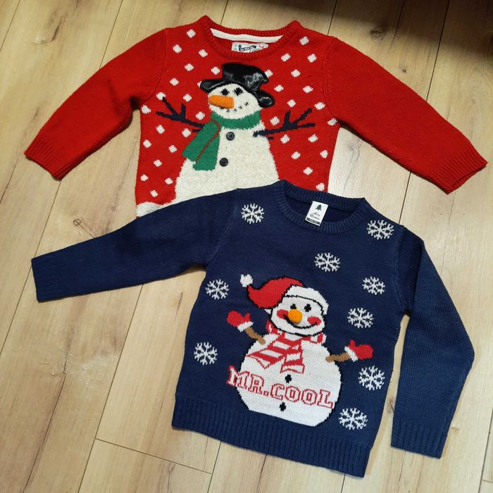 Новогодние детские свитера 150грн за два