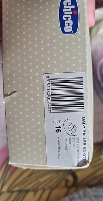 Sapatos recém nascidos chico novos