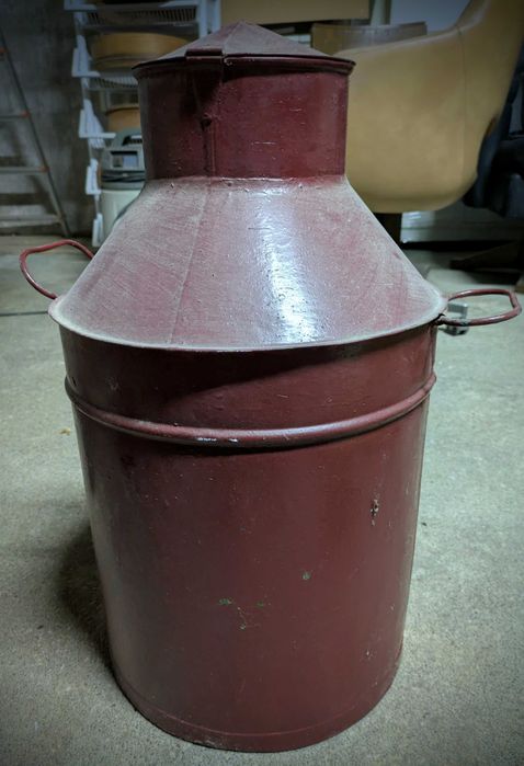 Vasilhas de azeite e outros