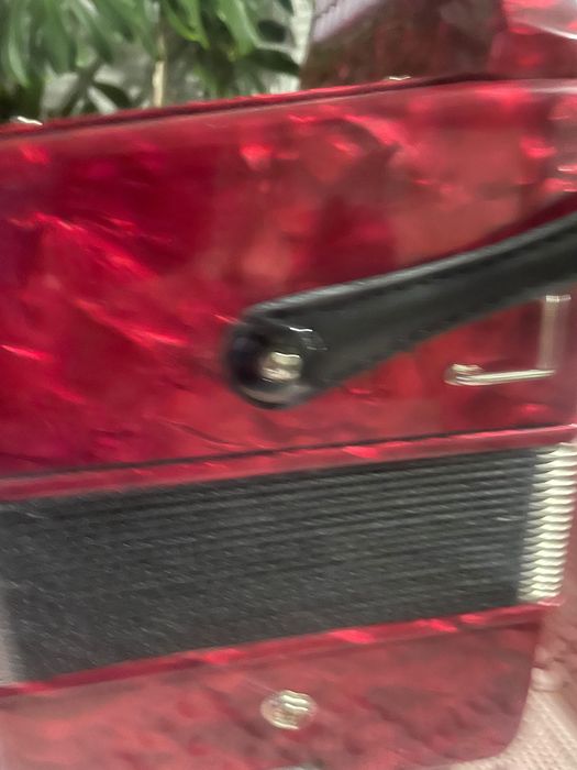 Vendo Concertina Nova