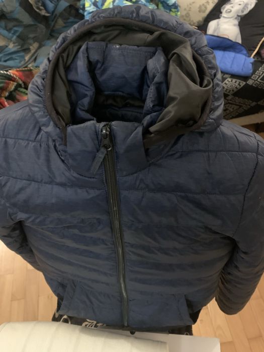 Kurtka pikowana H&M z odpinsnym kapturem