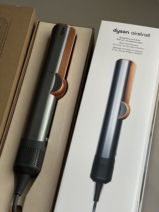 Dyson Airstrait новий