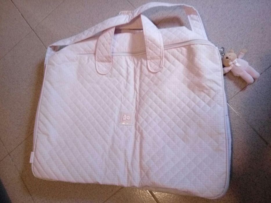 Vendo mala rosa bebê 60*40