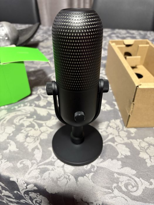 Microfone Razer Seiren V3 Chroma