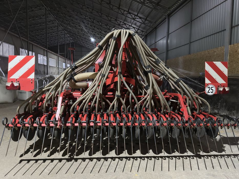 пневматичну сівалку Kverneland U-Drill Plus 4000