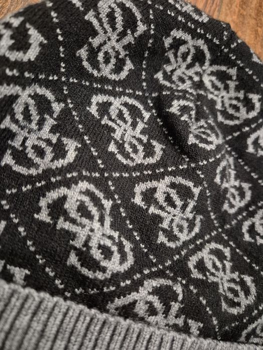 Guess oryginalna damska czapka