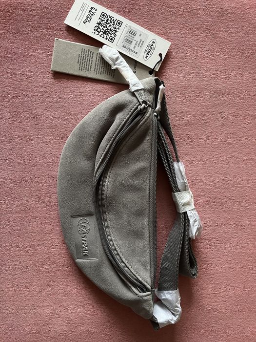 Eastpak Springer Suede grey поясная сумка бананка
