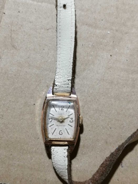 Часи лира 16 камней