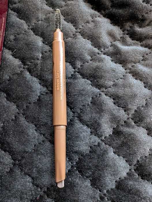 Kredka do brwi - Charlotte Tilbury Brow Pencile, Natural Brown
