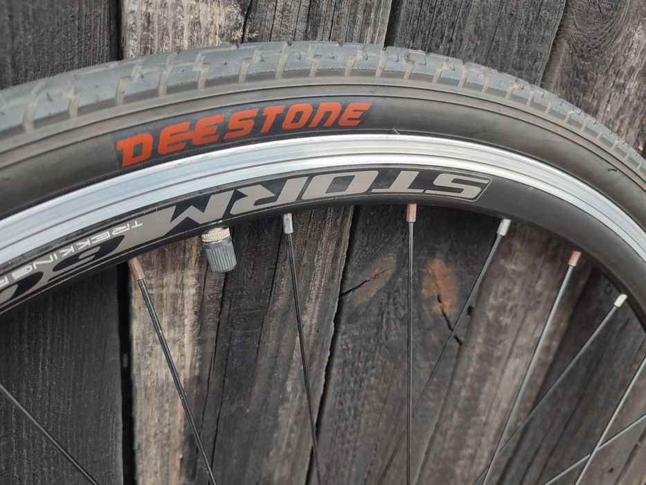 Koło  przód 28 cali kpl. treking