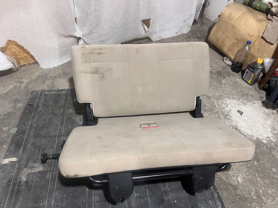 Сиденье 3-ий ряд на MITSUBISHI PAJERO Wagon