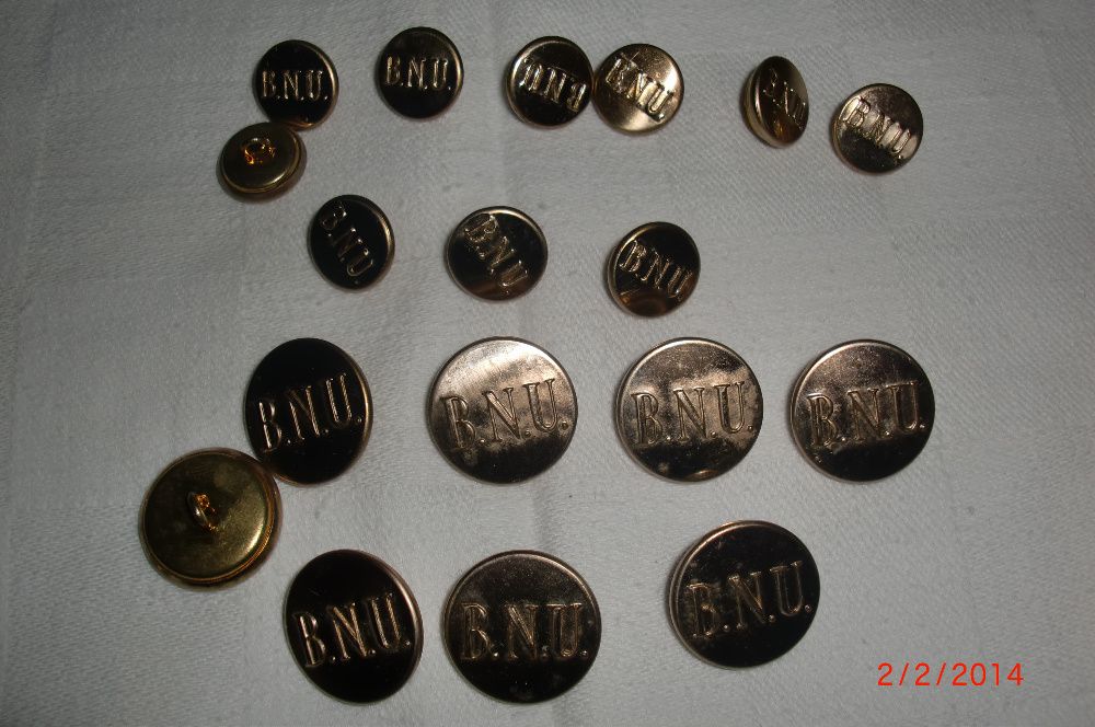 Botões antigos farda banco BNU